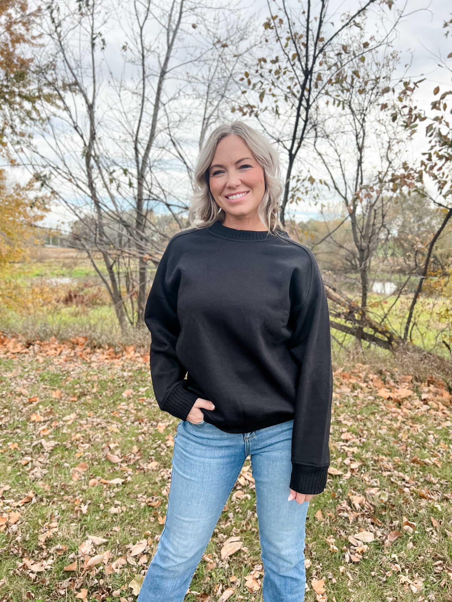 Livie Ribbed Accent Crew - Black