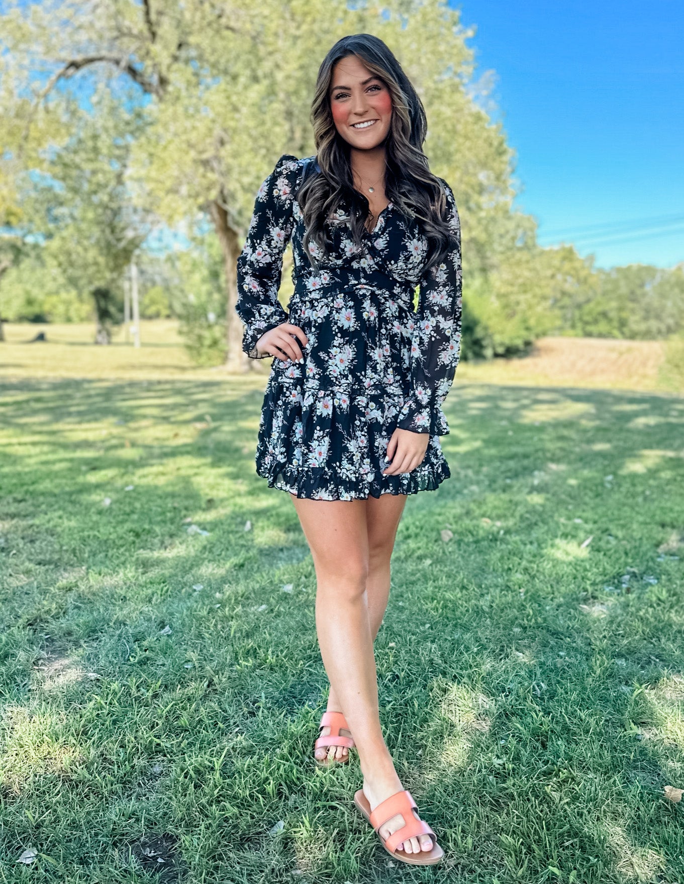 Beth Vintage Floral Mini Dress - Black