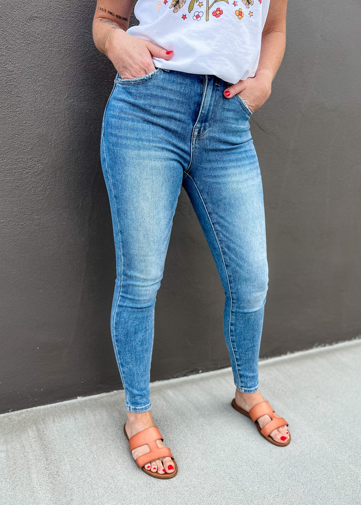 Layla Ankle Jeans