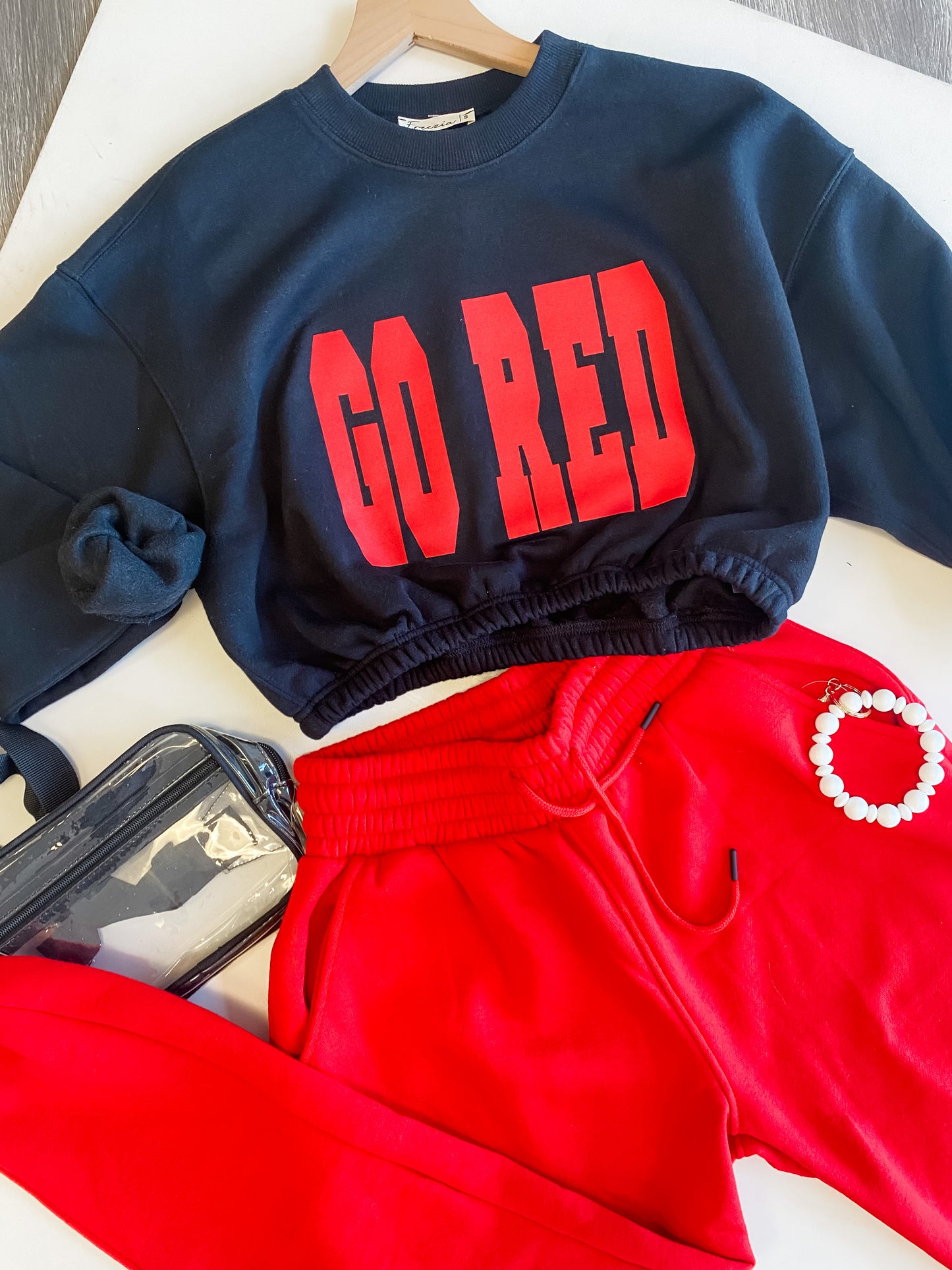 GO RED Cropped Crew - Black
