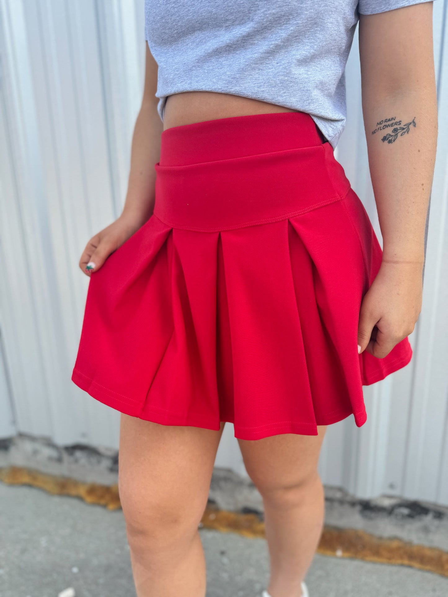 Presley Pleated Skirt - Ruby Red