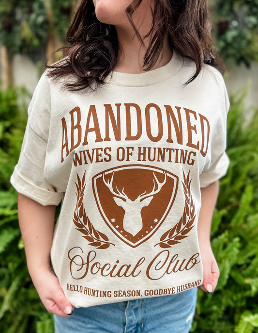 Abandoned Hunting Wives Tee- Natural