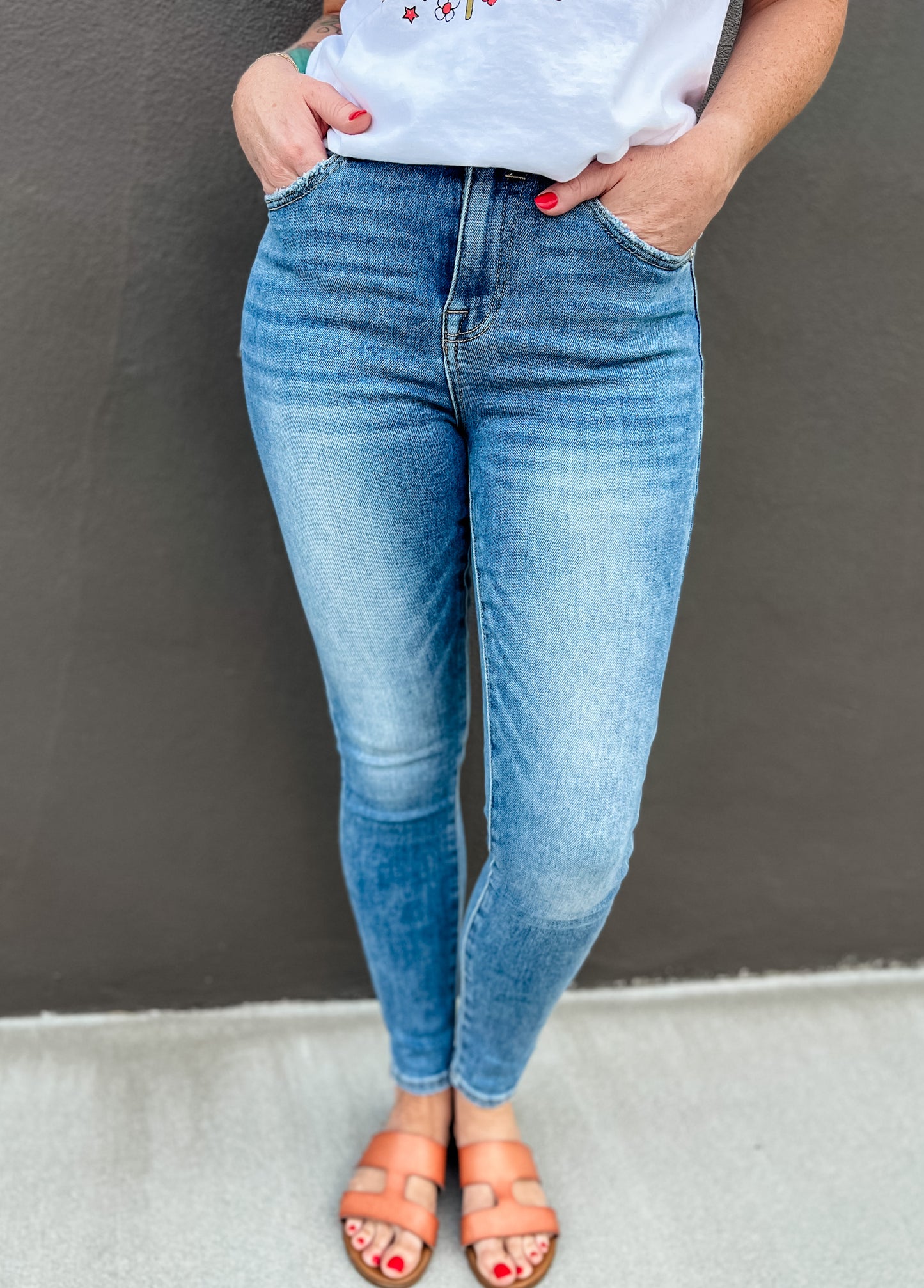 Layla Ankle Jeans