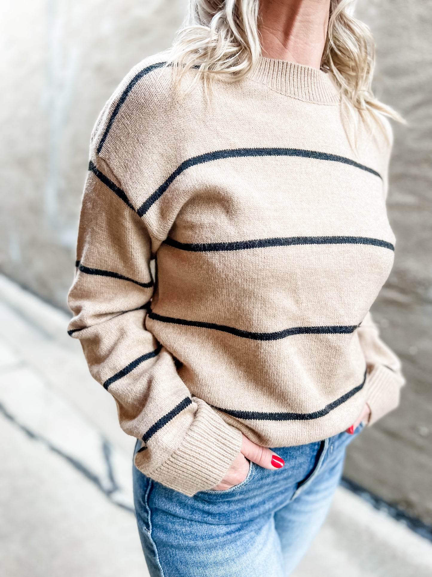 In Line Sweater - Beige